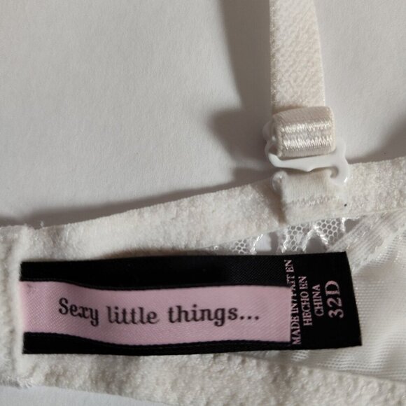 Ladies SZ 32D Victoria's Secret White Eyelet Push-Up Bra - Picture 6 of 6